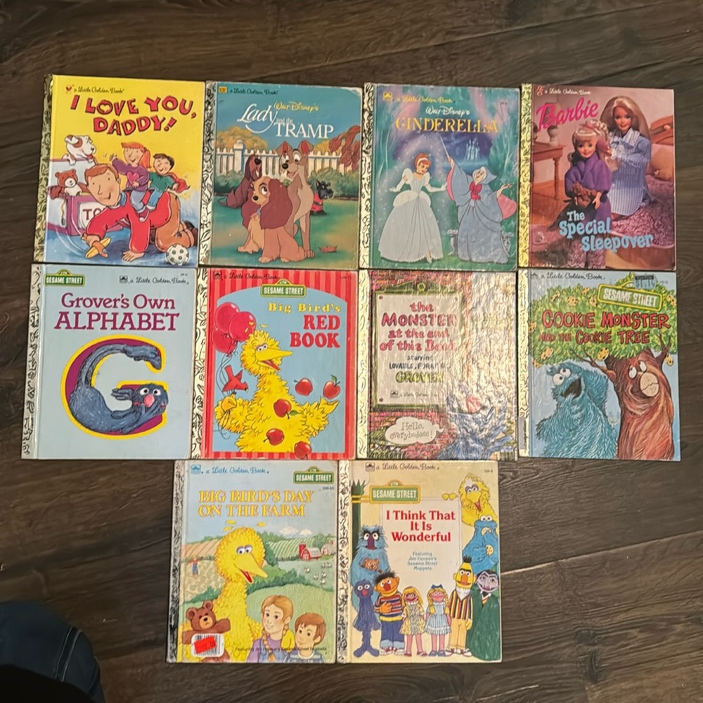 Vintage golden books, lot #11, 10 books.